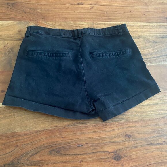 H&M Black Denim Shorts Size 6 - Picture 2 of 7